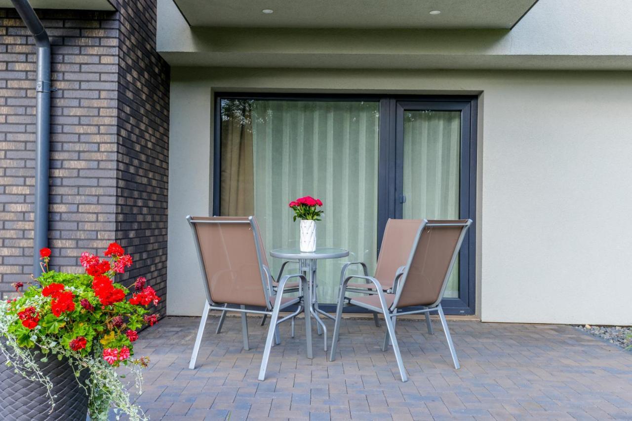 Seaside Apartments พาลังกา ภายนอก รูปภาพ