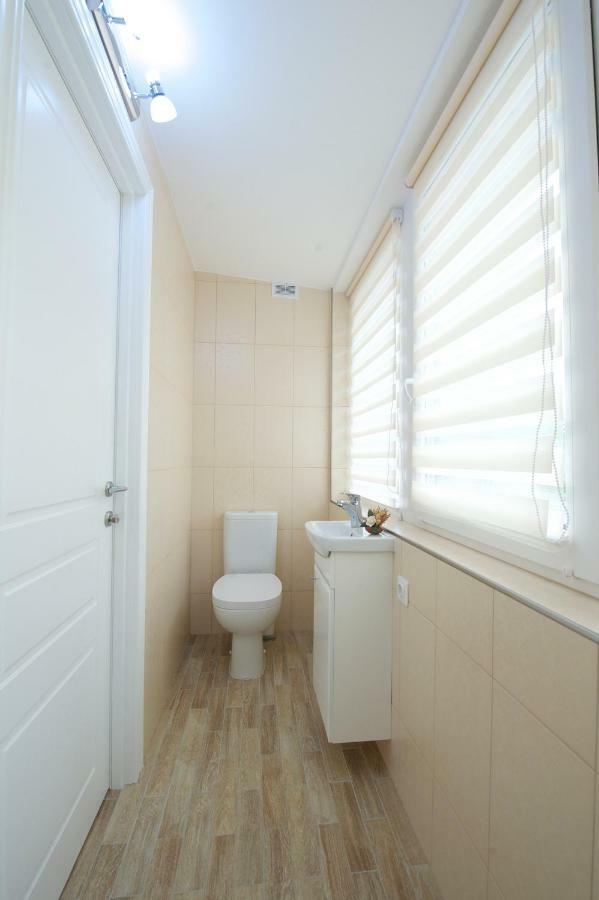 Seaside Apartments พาลังกา ภายนอก รูปภาพ