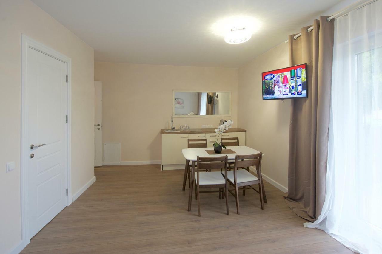 Seaside Apartments พาลังกา ภายนอก รูปภาพ