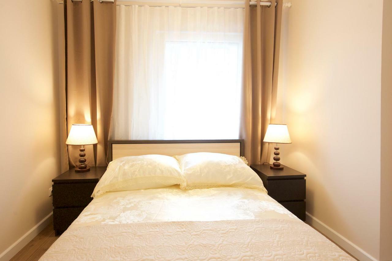 Seaside Apartments พาลังกา ภายนอก รูปภาพ