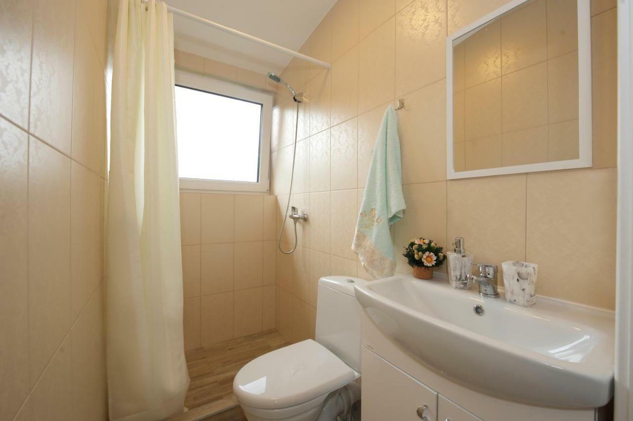 Seaside Apartments พาลังกา ภายนอก รูปภาพ